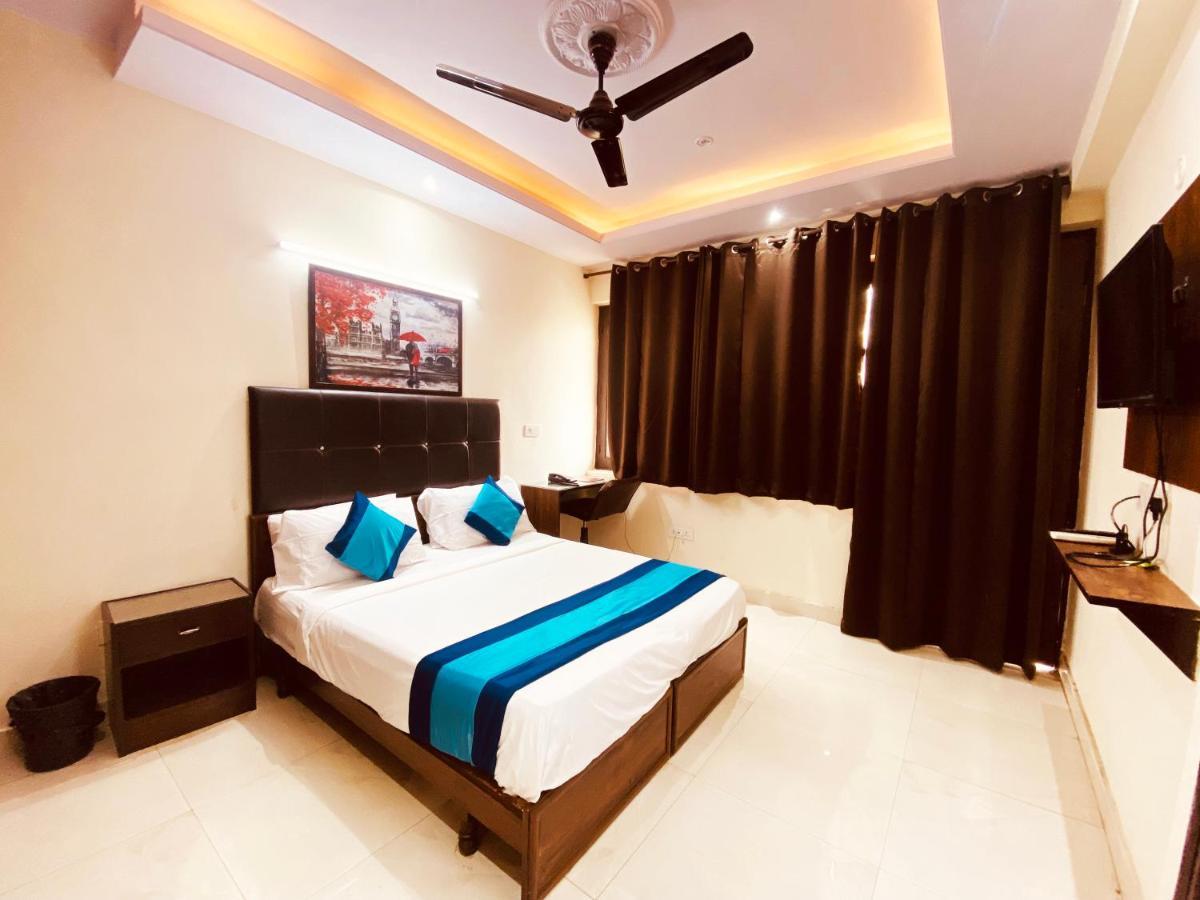Hotel Admire Inn "Atta Market, Noida Sector 18" Luaran gambar