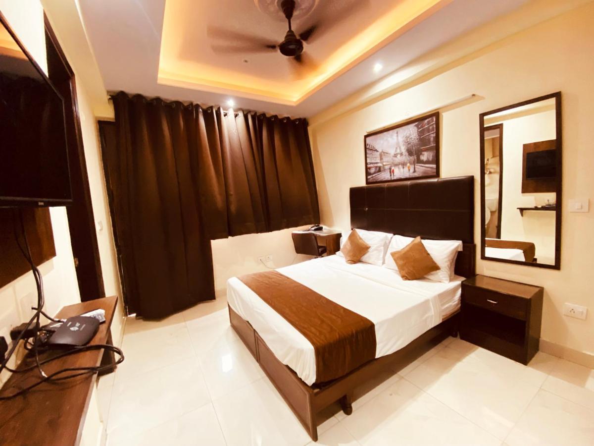 Hotel Admire Inn "Atta Market, Noida Sector 18" Luaran gambar